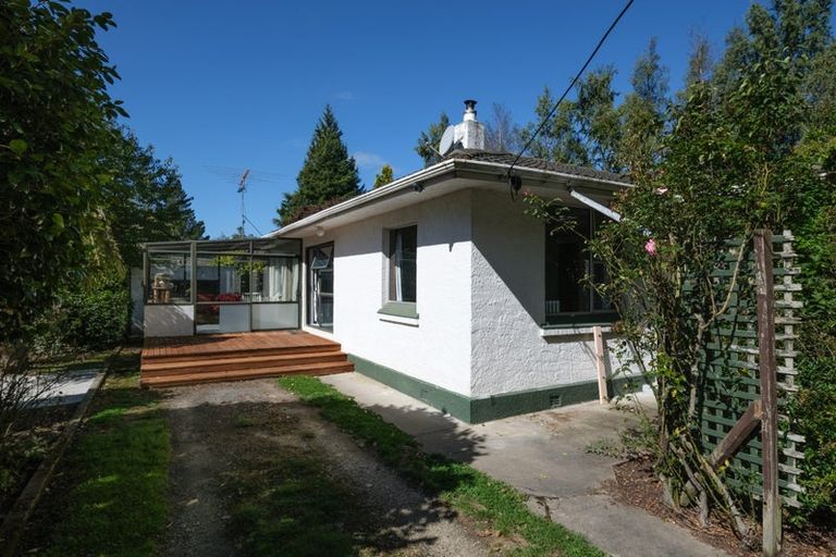 Photo of property in 42 Wingatui Road, Mosgiel, 9024