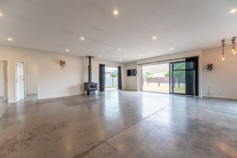 Photo of property in 41 Freyberg Avenue, Kurow, 9435