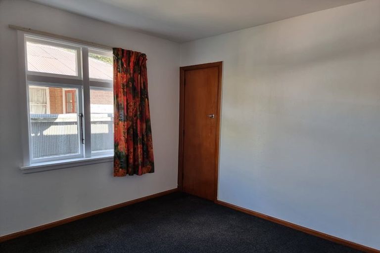 Photo of property in 16 Curletts Road, Sockburn, Christchurch, 8042