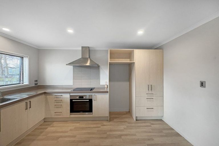 Photo of property in 2/85 Normandy Avenue, Melville, Hamilton, 3206