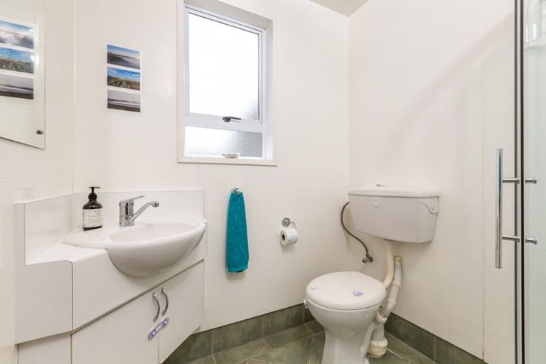 Photo of property in 104 Mayfair Avenue, Mayfair, Hastings, 4122