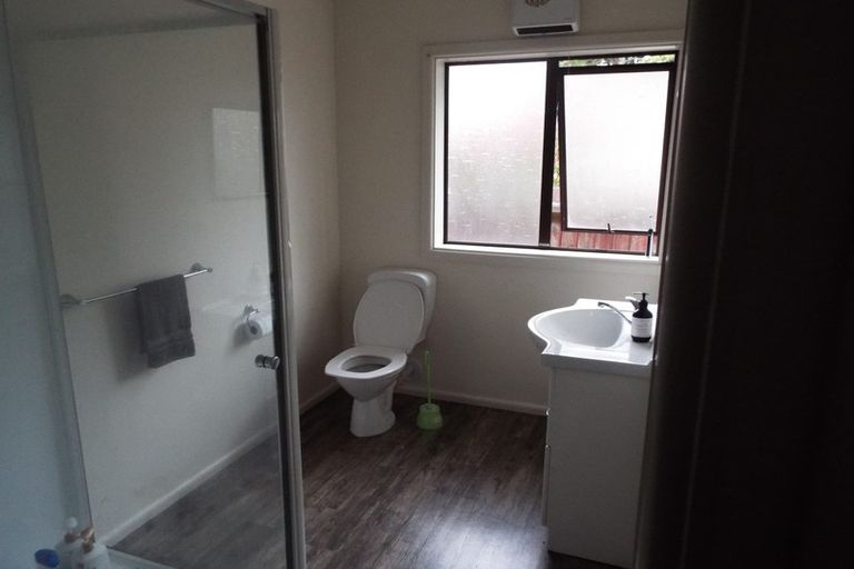 Photo of property in 71 Yaldhurst Road, Sockburn, Christchurch, 8042