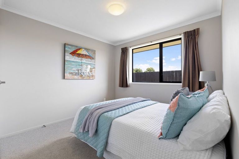 Photo of property in 13 Chadwick Place, Rototuna North, Hamilton, 3210