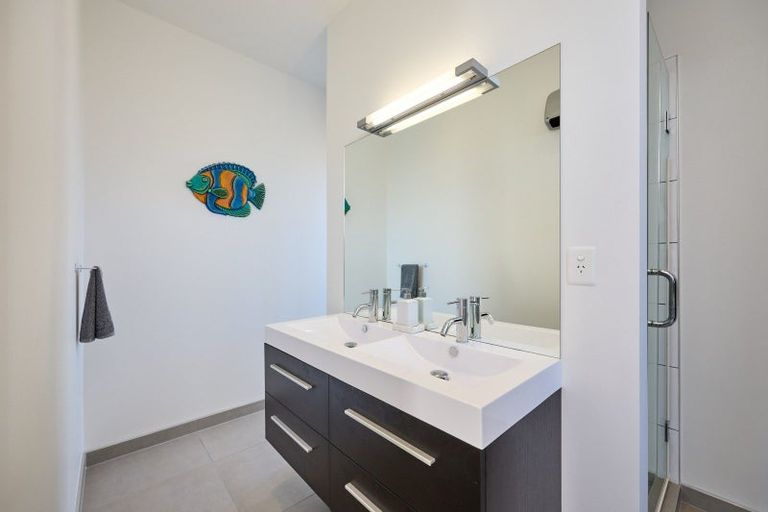 Photo of property in 5 Mcrae Gardens, Kaikoura Flat, Kaikoura, 7371