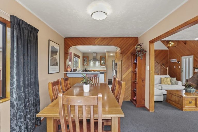 Photo of property in 2/12 Evans Road, Glen Eden, Auckland, 0602