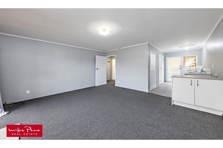 Photo of property in 1/14 Mcdonald Crescent, Mount Wellington, Auckland, 1060