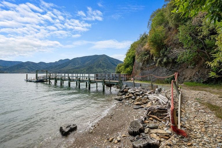 Photo of property in 628 Moetapu Bay Road, Moetapu Bay, Linkwater, 7282