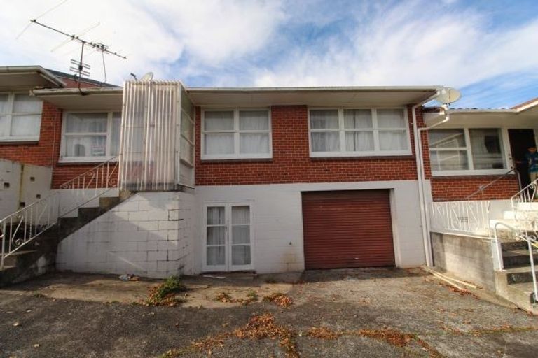 Photo of property in 2/4016 Great North Road, Glen Eden, Auckland, 0602