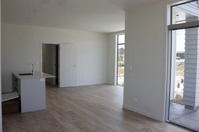 Photo of property in 33 Myland Drive, Hobsonville, Auckland, 0616