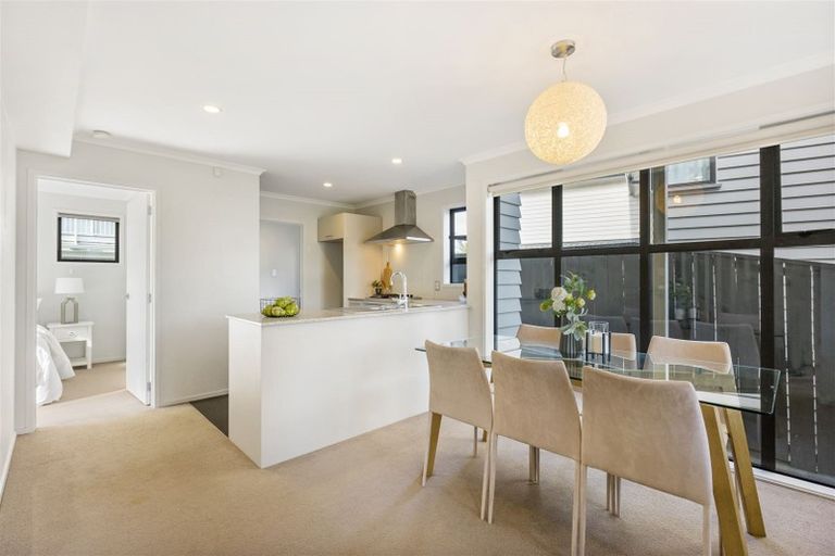 Photo of property in 6 Hirimate Place, Flat Bush, Auckland, 2019