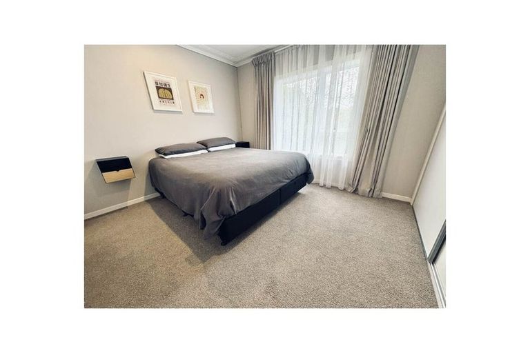 Photo of property in 29 Glenfern Road, Mellons Bay, Auckland, 2014