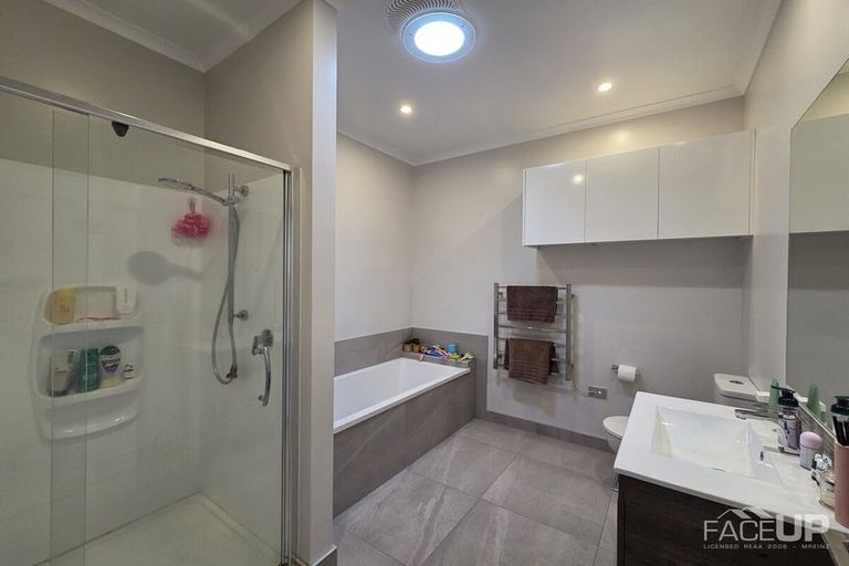 Photo of property in 13 William Stratton Lane, Hobsonville, Auckland, 0616