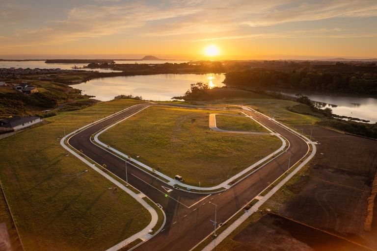 Photo of property in 21 Snapper Crescent, Omokoroa, 3114