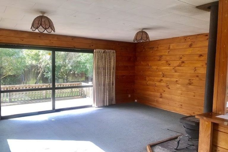 Photo of property in 24 Fisher Place, Carterton, 5713