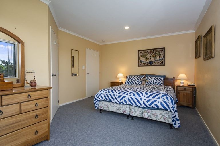 Photo of property in 2 Ranfurly Terrace, Pyes Pa, Tauranga, 3112