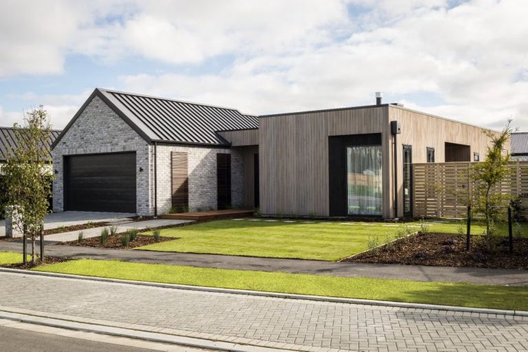 Photo of property in 15 Oakbridge Boulevard, Marshland, Christchurch, 8051