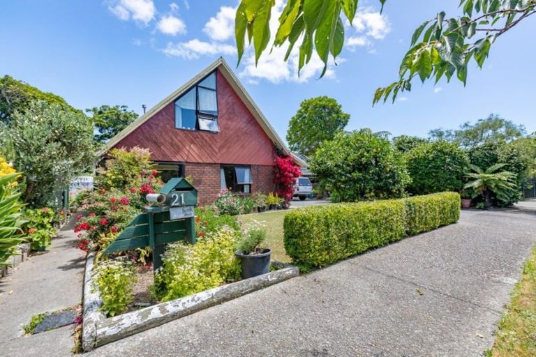Photo of property in 21 Oriwa Crescent, Otaki, 5512