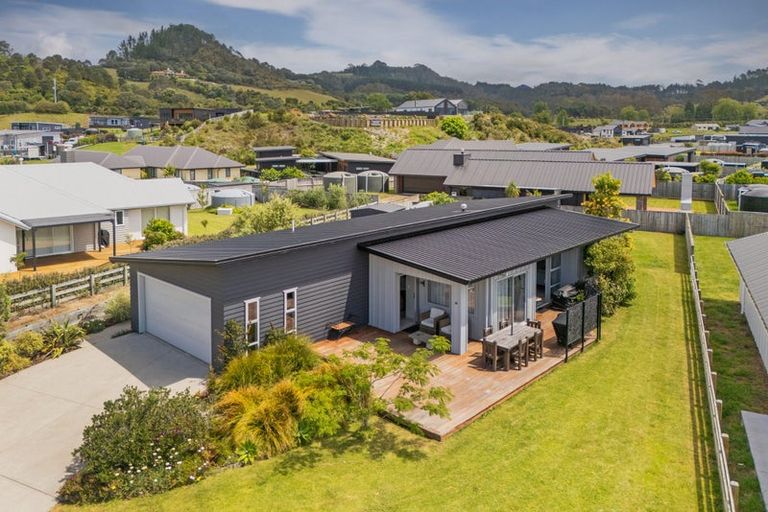 Photo of property in 41 Longreach Drive, Cooks Beach, Whitianga, 3591