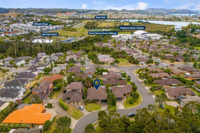 Photo of property in 10 Anchorite Way, Red Beach, 0932