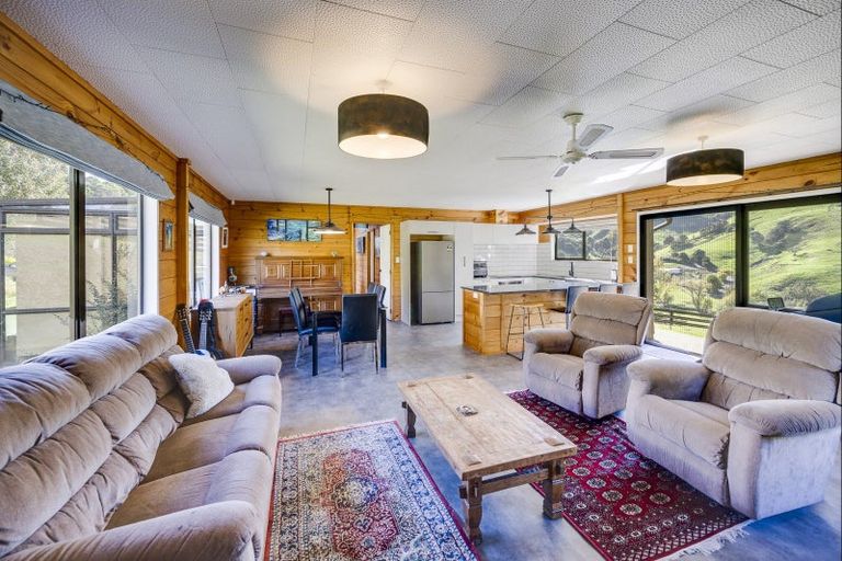 Photo of property in 863 Puketitiri Road, Puketapu, Napier, 4182