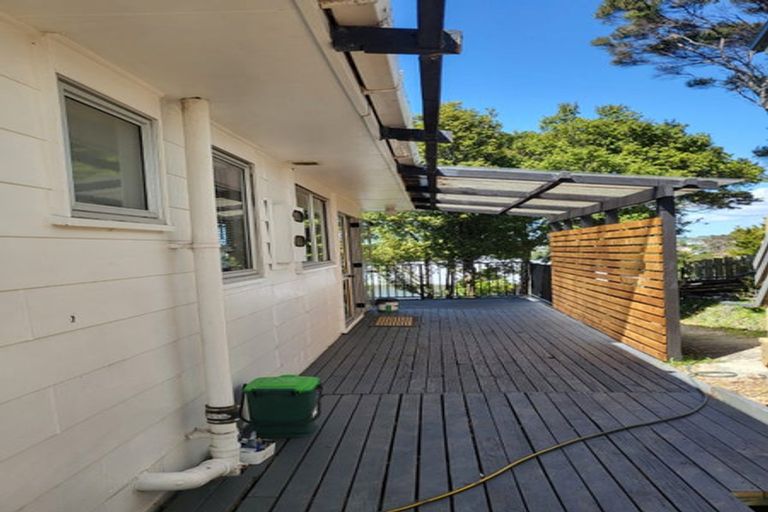 Photo of property in 64 Lavery Place, Sunnynook, Auckland, 0632