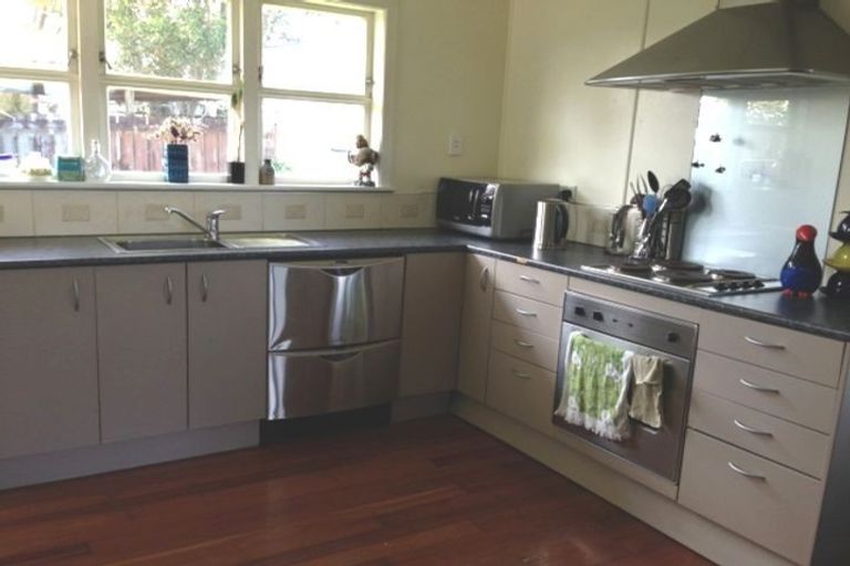 Photo of property in 1/85 Taikata Road, Te Atatu Peninsula, Auckland, 0610