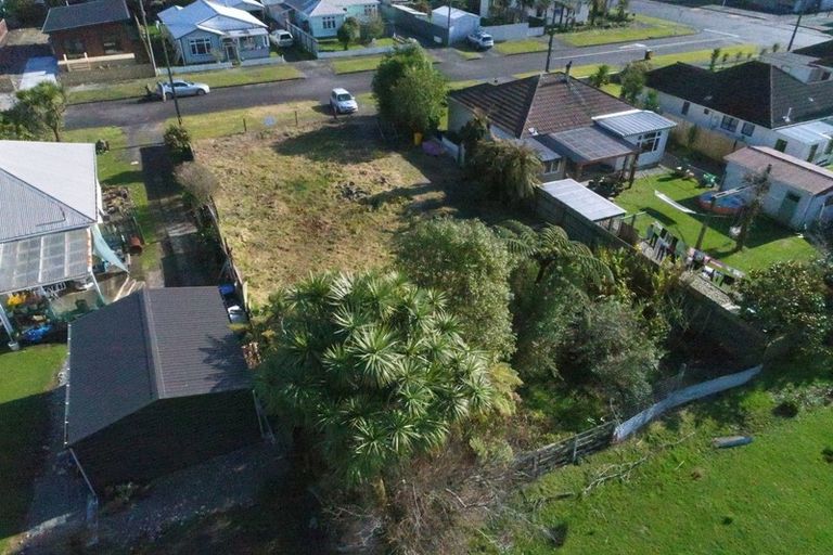 Photo of property in 7 Webb Street, Westport, 7825