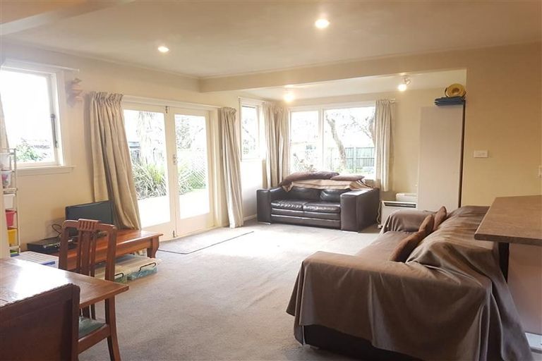 Photo of property in 30 Guildford Street, Burnside, Christchurch, 8053