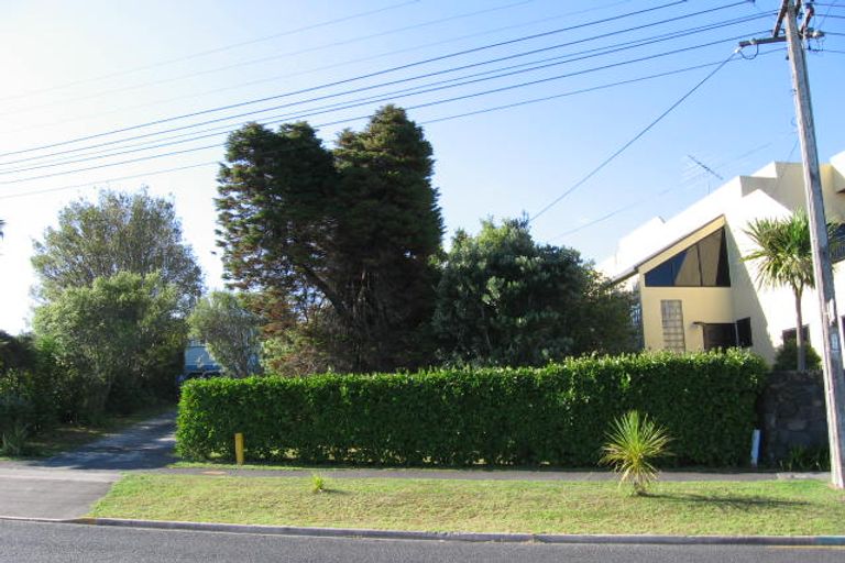 Photo of property in 65 Killarney Avenue, Torbay, Auckland, 0630