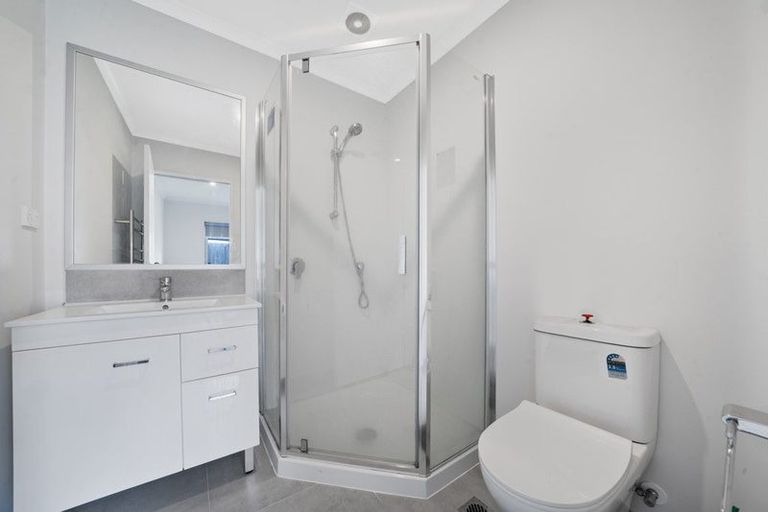 Photo of property in 16 Kutukutu Street, Takanini, 2112