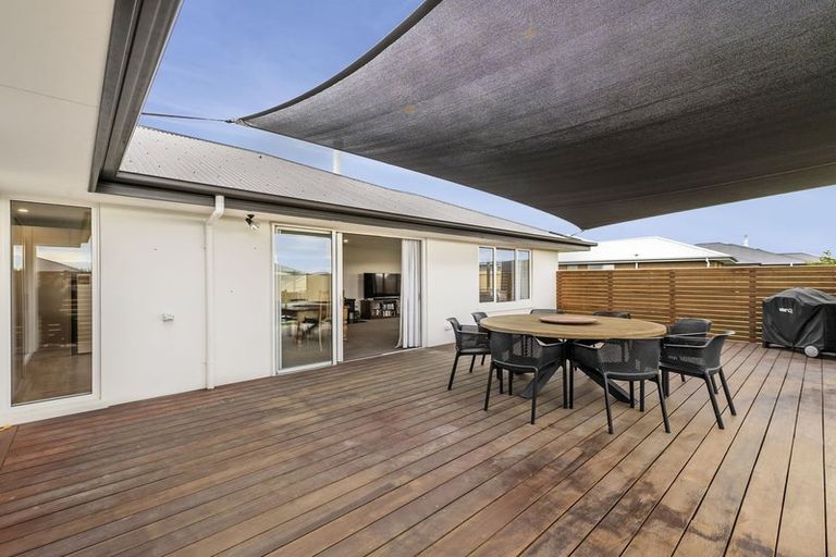 Photo of property in 30 Burnham School Road, Rolleston, 7614