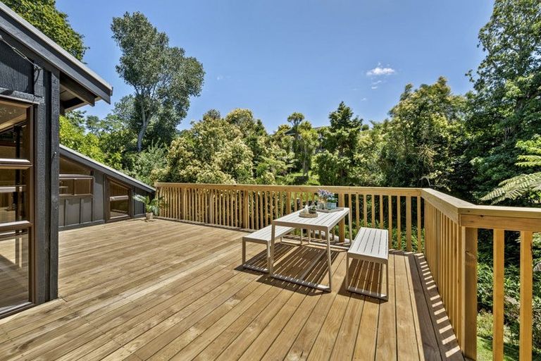 Photo of property in 24a Bert Wilson Place, Cockle Bay, Auckland, 2014