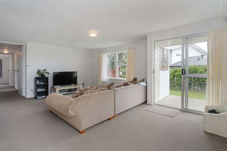 Photo of property in 11 Litchfield Place, Clarks Beach, 2122