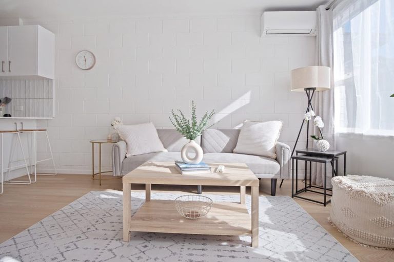 Photo of property in 2/134 Edmonton Road, Te Atatu South, Auckland, 0610