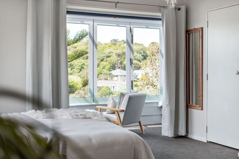 Photo of property in 11 The Anchorage, Whitby, Porirua, 5024