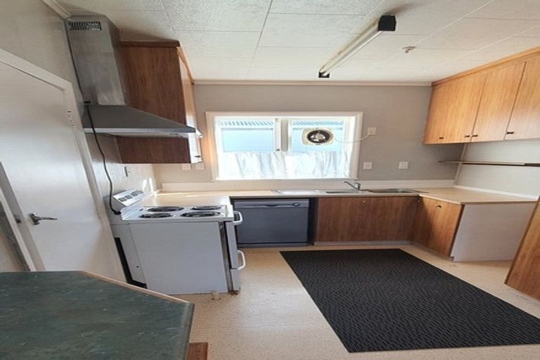 Photo of property in 28 Trinity Avenue, Epuni, Lower Hutt, 5011