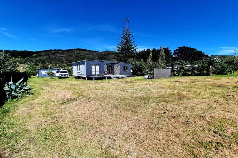 Photo of property in 11b Centreway Road, Port Waikato, 2695