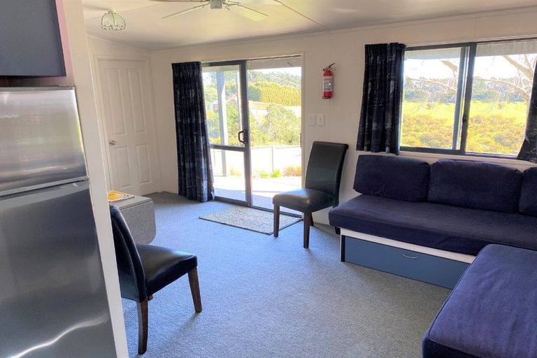 Photo of property in 2 Waireka Road, Omata, New Plymouth, 4374