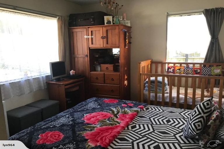 Photo of property in 103r Glengarry Road, Glen Eden, Auckland, 0602