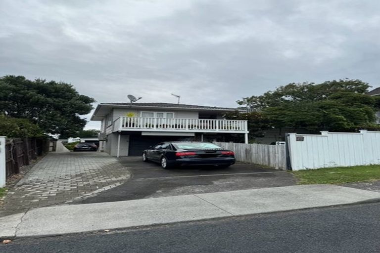 Photo of property in 29 Judkins Crescent, Cockle Bay, Auckland, 2014