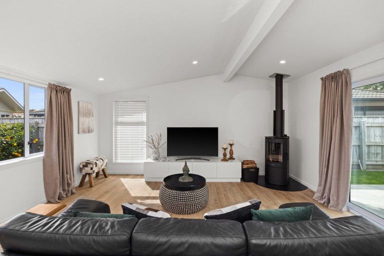 Photo of property in 13a Anzac Avenue, Onekawa, Napier, 4110