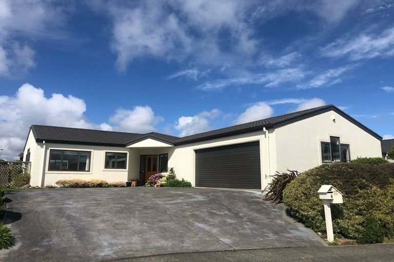 Photo of property in 6 Virginia Grove, Milson, Palmerston North, 4414