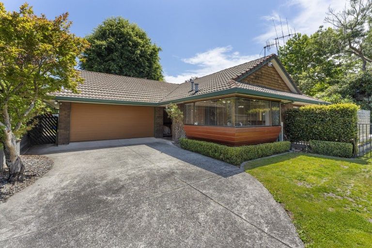 Photo of property in 3 Dresdan Court, Hokowhitu, Palmerston North, 4410