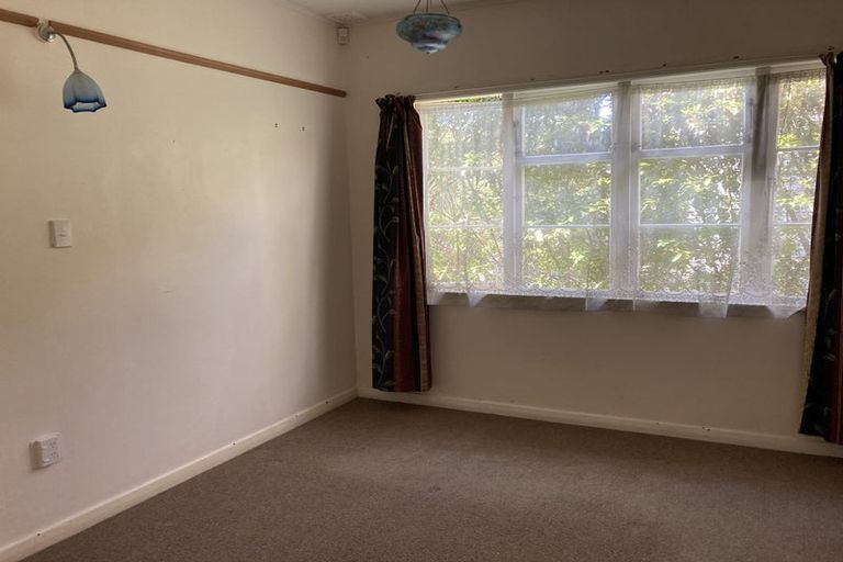 Photo of property in 16 Saint Albans Avenue, Karori, Wellington, 6012