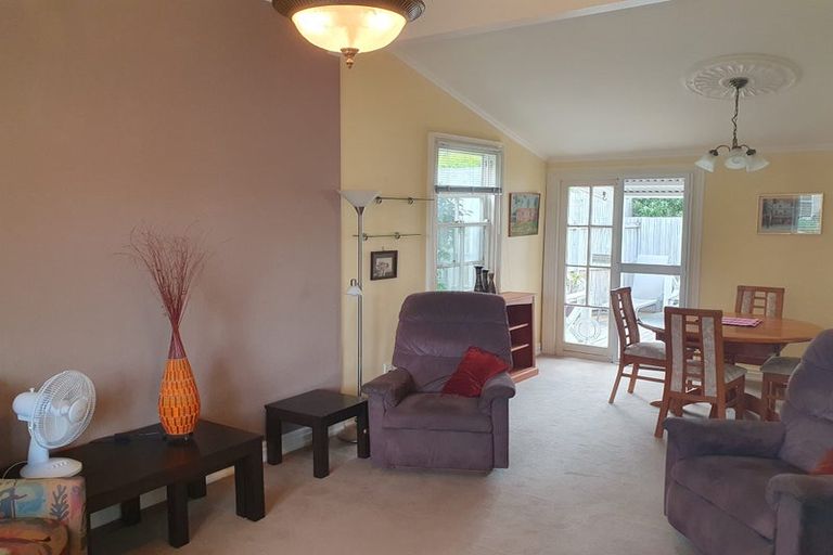Photo of property in 9 Hastings Parade, Devonport, Auckland, 0624