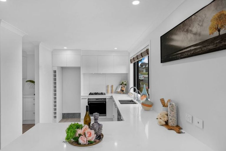 Photo of property in 1 James Elliot Way, Pokeno, 2402