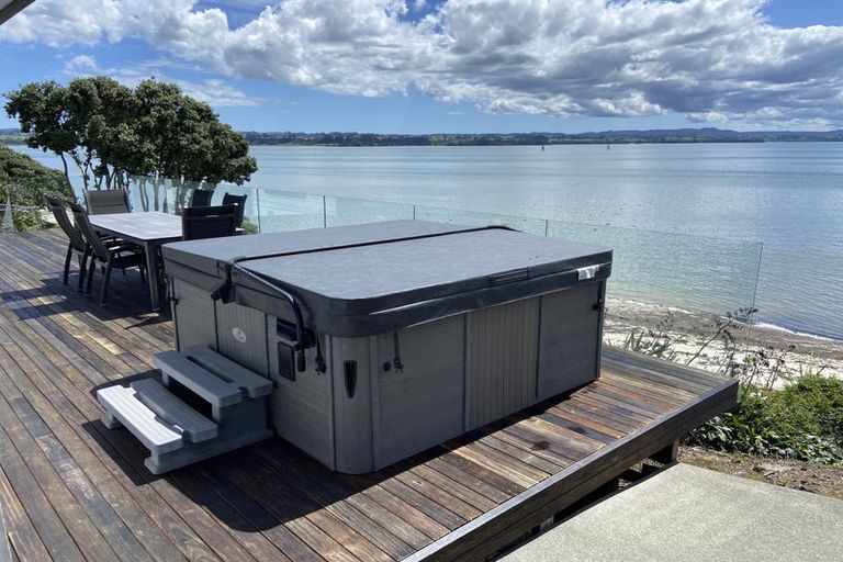 Photo of property in 121 Torkar Road, Clarks Beach, 2122