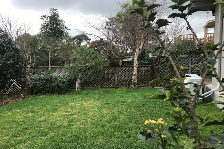 Photo of property in 15a Nola Avenue, Raumati Beach, Paraparaumu, 5032