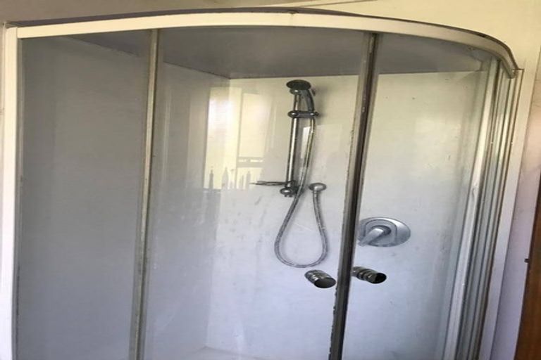 Photo of property in 10 Clonbern Place, Upper Riccarton, Christchurch, 8041