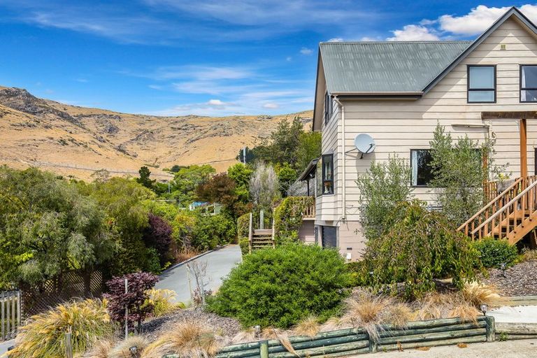 Photo of property in 8 Heathvale Place, Heathcote Valley, Christchurch, 8022